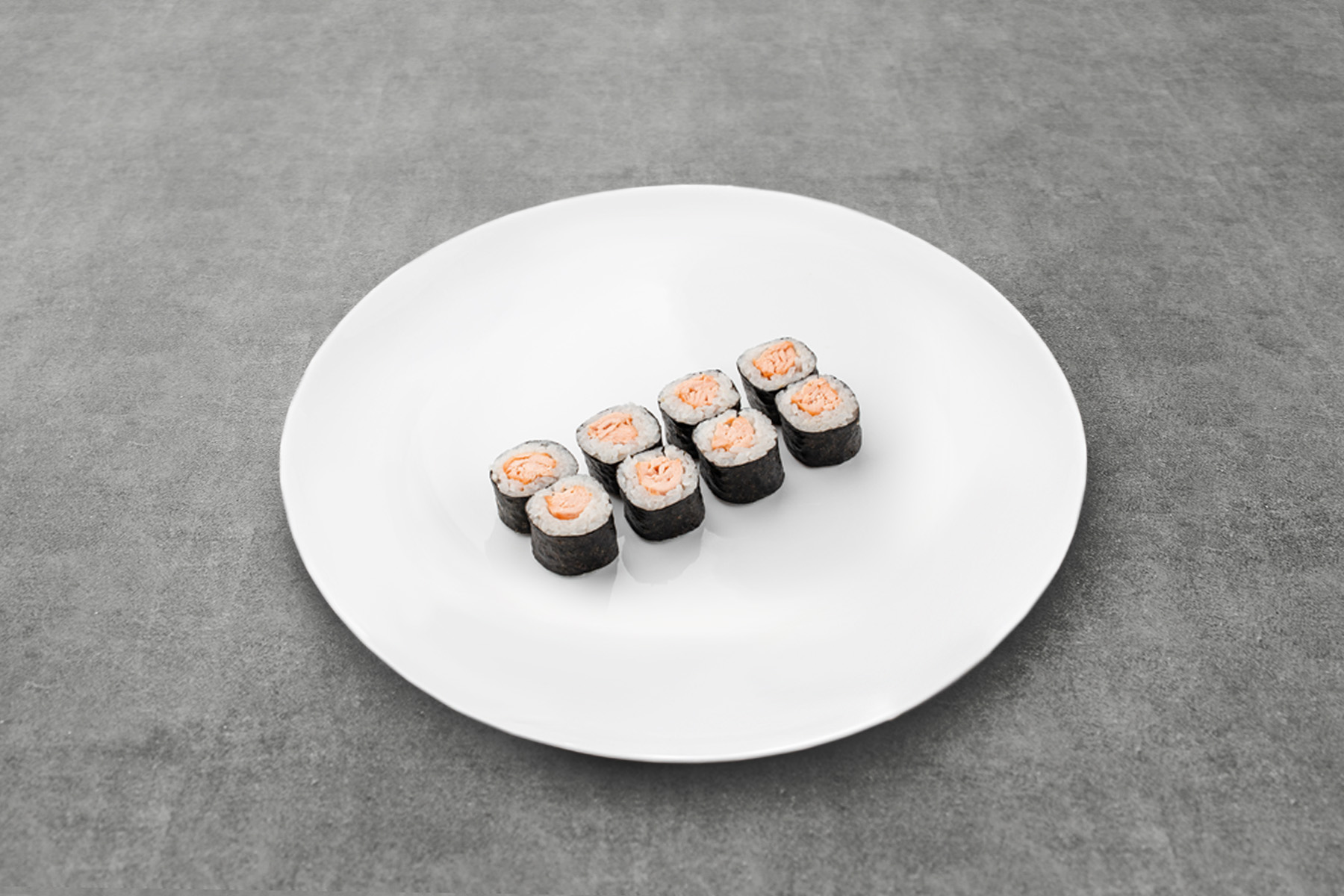 Hosomaki roll z łososiem grillowanym — zdjęcie