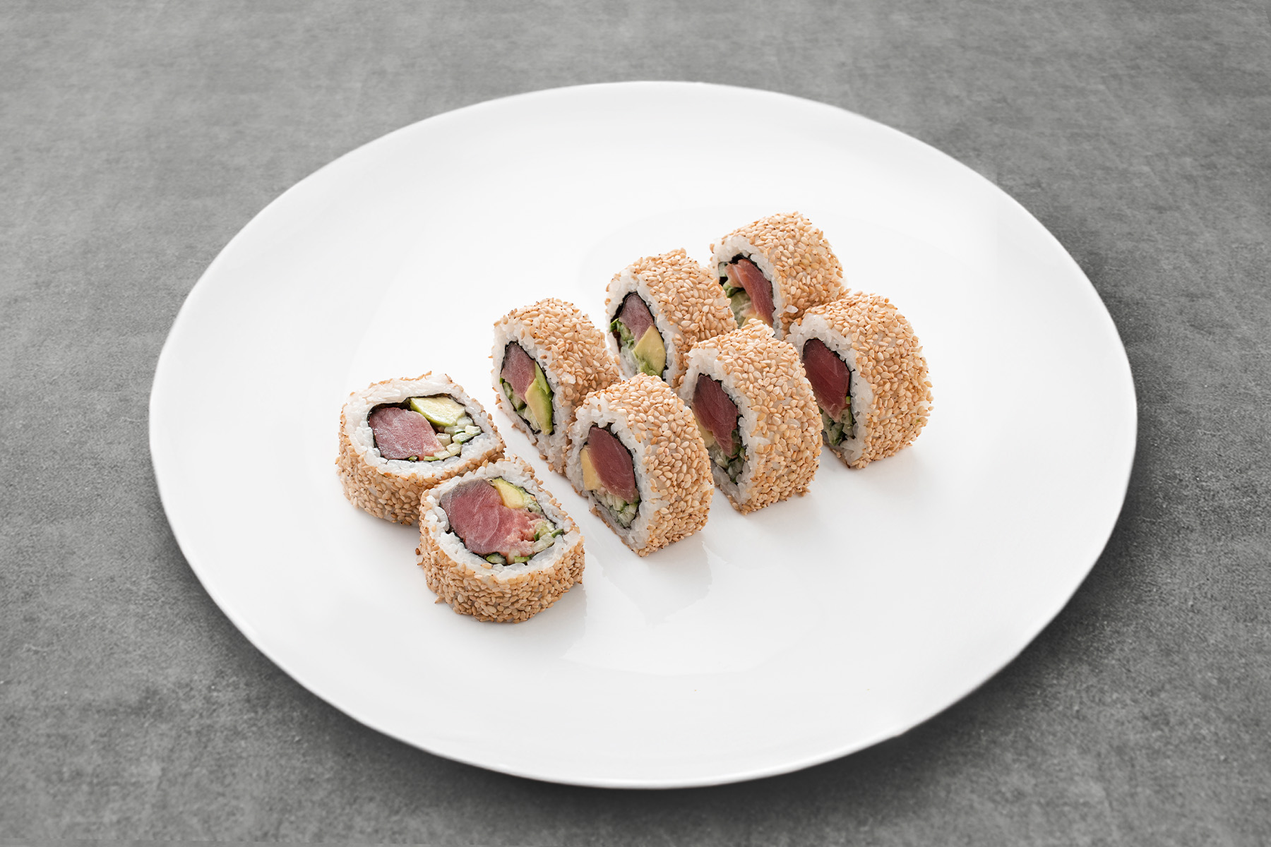 California roll with tuna and sesame photo