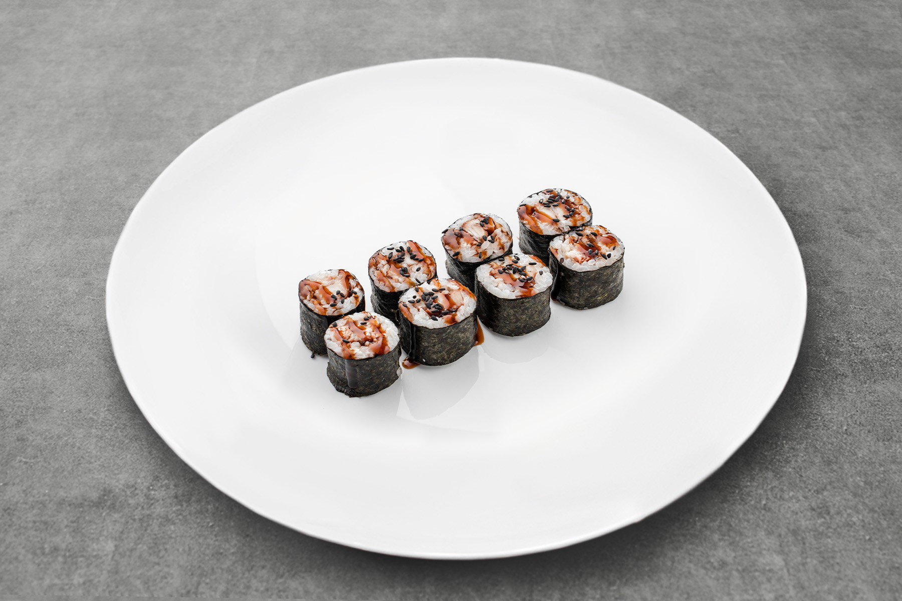 Hosomaki roll with eel — фото
